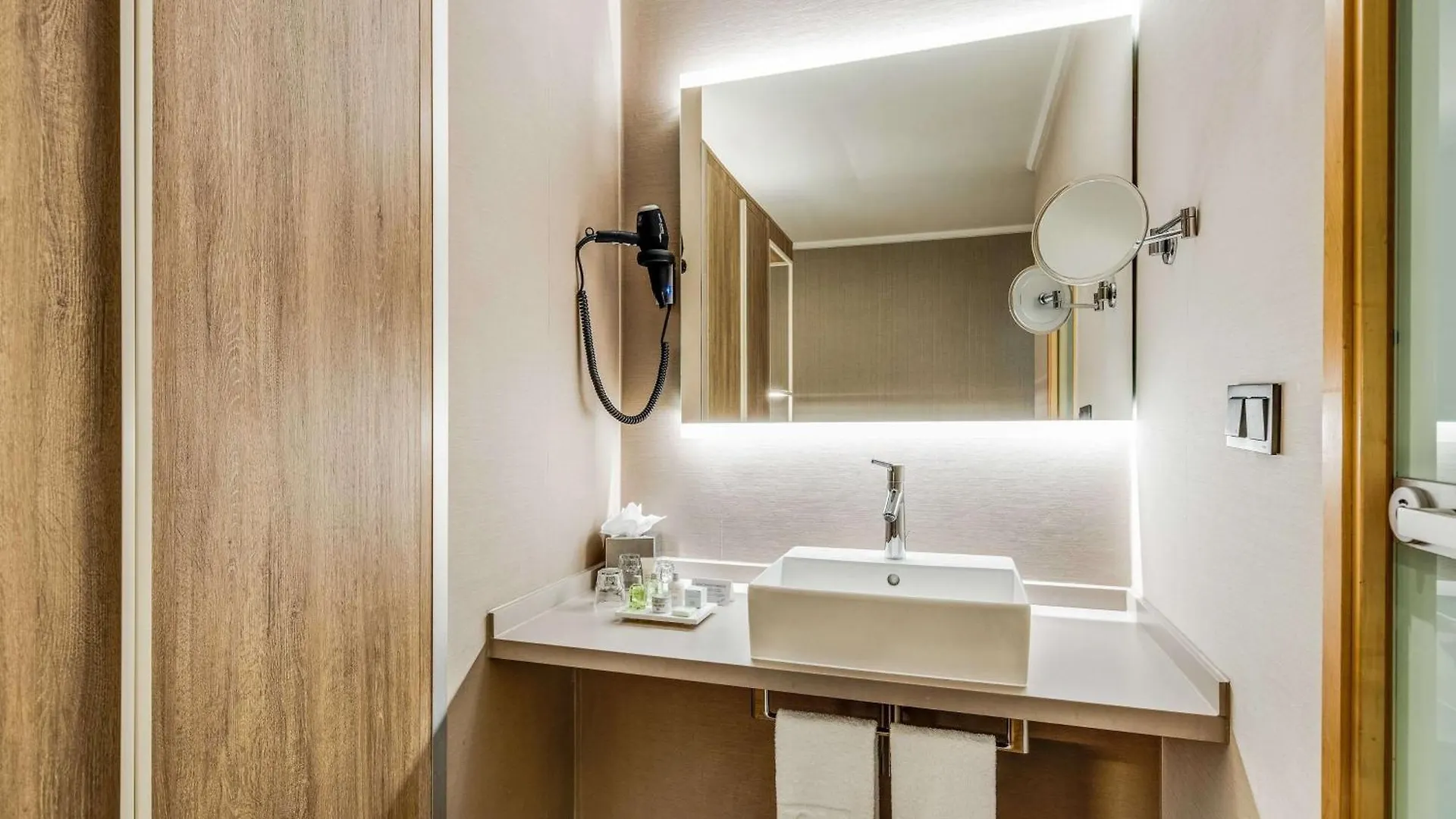 Nh Brussels Airport Hotel Diegem